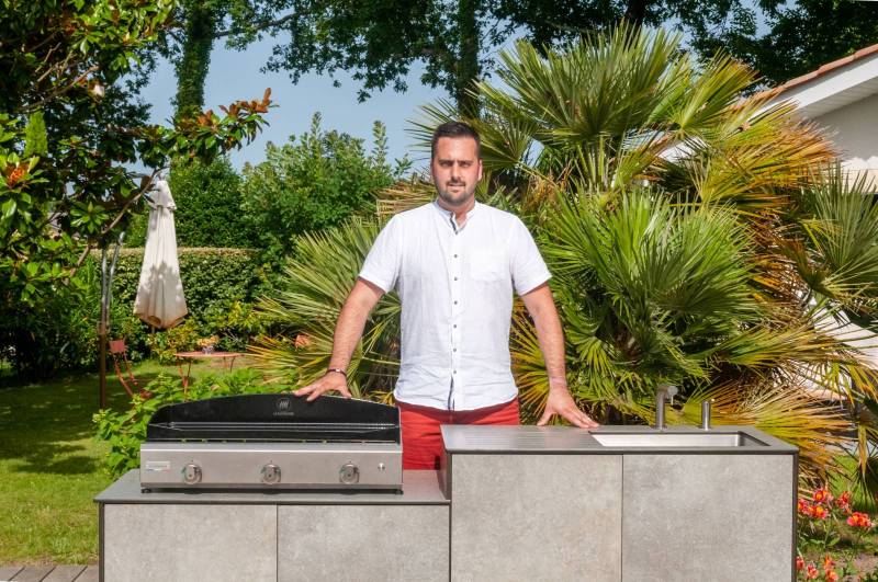 Conception et pose de cuisines dété extérieures de fabrication française CANY BARVILLE Ô FEU